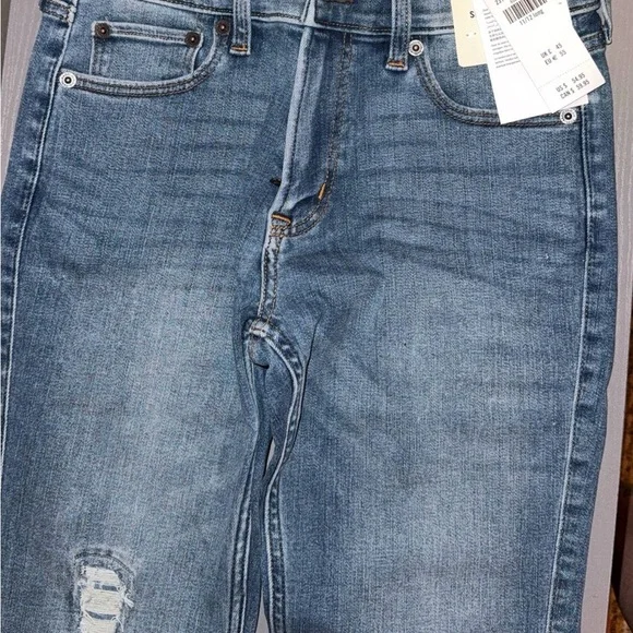 Abercrombie Kids Boys’ Super Skinny Jeans – Light Wash, Size 11/12 - Picture 7 of 13